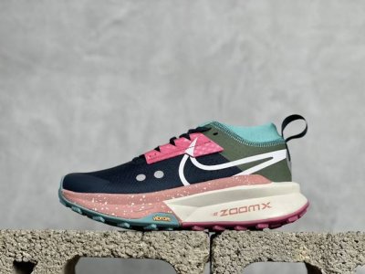 Nikezegamatrail2Zoomx 户外越野跑步鞋 厚底增高老爹鞋越野跑步鞋，采用出众回弹的 Zoomx 泡绵中底，助你征服陡峭山脊和嶙峋山岩，一路从容