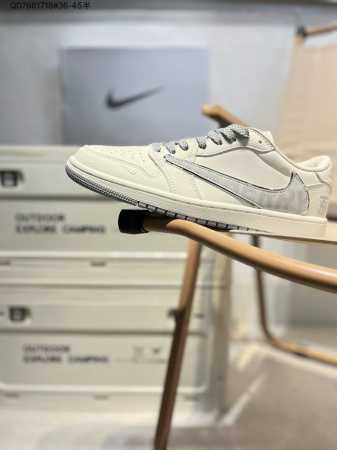 海外爆款限量发售！公司级 Nike Sb Dunk Low“巴宝莉联名” 周年高端定制 低帮休闲板鞋 定制鞋盒 大厂纯原品质出货 超高清洁度 皮料切割干净无任何 - 点击图像关闭
