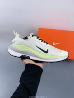 Nike Reactx X Infinty Run 4 Gtx 马拉松机能风格运动鞋 简约大方的造型设计 随性休闲的时尚格调穿着舒适轻便 运动灵活自如 满足日常