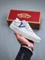 Vans Epoch Sport Style 37 高阶支线 Ｖ字头 全麂皮经典复古低帮滑板鞋 该支线继承了vault Og与安纳海姆复古的气质。鞋身以高档麂皮