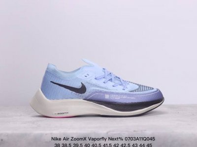 Nike Air Zoomx Vaporfly Next%马拉松二代 使用全新 Vaporweave 科技打造鞋面，中底搭载 Zoomx 缓震科技 中底内里搭配