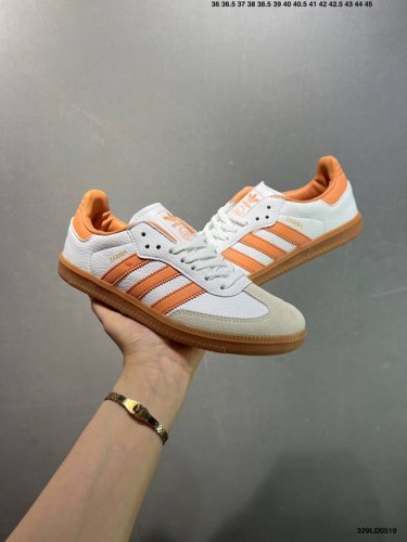 ad Original Samba Og 复古经典轻便板鞋 Jh7299 这款桑巴鞋展示了高质量的工艺 带有装饰的超锁缝制和无缝的手感 柔软 柔软的皮革造型和标