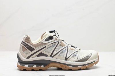 公司级Salomon Xt-Quest Adv Beige “ 萨洛蒙 探索者系列户外越野跑鞋 474790 28 鞋面采用Sensifit贴合技术 全方位贴合
