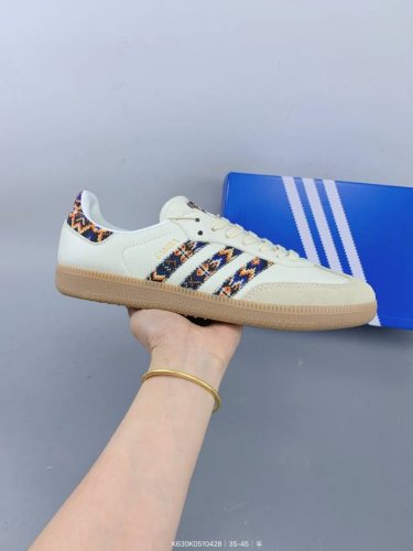 阿迪达斯 德训鞋 Adidas Originals Samba Og Shoes 经典运动鞋小白鞋 T头鞋 女士板鞋 彰显休闲摩登风情的时尚经典鞋。它诞生于50