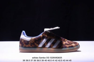 真标adidas Originals Wales Bonner Samba Og桑巴舞系列绅士德训足球风百搭低帮休闲运动板鞋 货号:Fx 17 Xm1226Q6