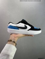 耐克Nike Sb Force 58是一款将前沿创新带入街头的单品，它具有硫化杯底，具有出色的耐用性和灵活性。使用帆布和绒面革，在饰面上放置通风口，它自始至终都