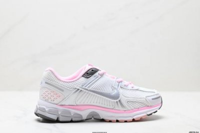 真标耐克Nike Zoom Vomero 5 马拉松复古跑五代休闲运动慢跑鞋 货号:Fn3695-001 码数:36 36.5 37.5 38 38.5 39