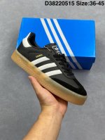 阿迪达斯Adidas Originals Sambae Valentine W百搭单品 复古桑巴板鞋 这款桑巴鞋展示了高质量的工艺 带有装饰的超锁缝制和无缝的手