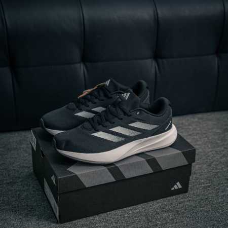核心私 Adidas Duramo Rc U 阿迪达斯轻量化科技跑鞋 主打的Cloudfoam科技 减震性能不错 能够给脚底提供舒适的缓震感受 货号：Id 4 - 点击图像关闭