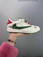 310 公司级The North Face X Air Jordan 1 米绿小红标 此款主张打破传统的工业化流水线设计限制，以Made By Ideas的超级