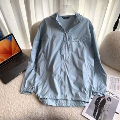 顶级版本 随意对比 arcteryx 始祖鸟 Squamish Hoody 风壳休闲拉链连帽夹克外套 皮肤衣 颜色 黑色 以太蓝 原子灰 球藻绿 藏青色 尺码