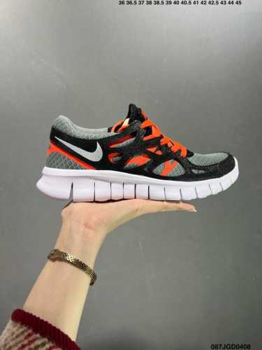 真标耐克nike Free Run+ 2 赤足二代轻跑鞋 质感新焕升级，专为短打跑造#鞋如面袜般子柔贴软合，结合性弹沙线，赋双予足众出的紧包密覆效果。 货号：5