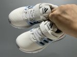 特价50 A家新款网面魔术贴松紧带儿童运动鞋 Size：26-37码 经典Adidas款式 网面拼接，透气又舒适 耐磨防滑大底，脚感超赞