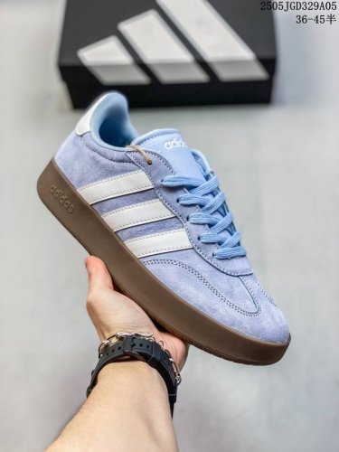 真标带半码 Adidas Barreda低帮轻运动德训鞋运动休闲鞋亮光蓝 白色 树脂黄 尺码：见图 编码：05Jgd329A05