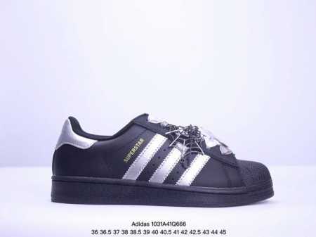 Adidas 阿迪达斯 男女鞋真标半码制，升级原楦开发版型，采用环保纤维革鞋面材质，改良全包围鞋垫，正确版鞋底模具及扇贝头盖片女神搭配款,阿迪达斯 三叶草Adi - 点击图像关闭