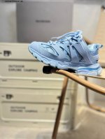 原版一致配件防尘袋及附送鞋带全部采用原档案原楦数据开发1:1比例克重原装全掌升级乳胶鞋垫设计 市面最为正确东莞代工原底部法国高端奢侈品牌-巴黎世家Balenci
