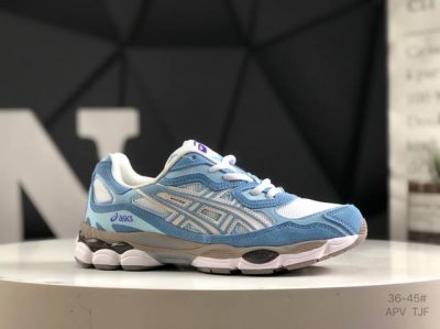 亚瑟士 Asics Gel-Nyc 亚瑟士运动休闲透气专业跑鞋 鞋面采用反绒皮与网布拼接 透气舒适兼具休闲时尚 结合简明的配色 展现品牌的传承及引领复古流行的主