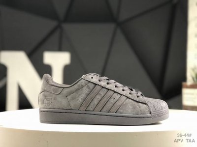 130 阿迪达斯Adidas三叶草 Originals Superstar贝壳头系列低帮经典百搭休闲运动板鞋 货号:Bs0810 尺码：36-44（半) Apv