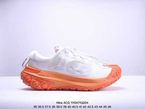 Nike ACG Mountain Fly Low GTX SE 机能风格 采用匠心设计，打造耐穿迅疾风格，让你在沙漠、峡谷和深山中探险时也能像在城市一般轻松自