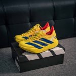 250 核心私 adidas Adizero Adios 4 M轻盈跑鞋 耐磨减震专业跑步鞋 冲向目标，一路向前，不断挑战和突破自我 无论是平时训练还是马拉松，