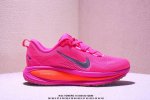公司级Nike Vomero 18 耐克 舒适减震防滑 低帮跑步鞋 全掌Reactx泡绵中底 前掌和后跟还配备了Air Zoom气垫单元 据说跑起来更快更舒适哦
