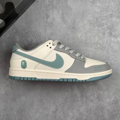 本地 核心私 Nike Sb Dunk Low X Bape 灰白蓝满天星 低帮休闲运动板鞋 原装头层材料 独家版型蒸餾加工 帶來的是更好的视觉和脚感体验 大厂