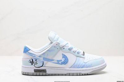 公司级耐克Nike Dunk Low 扣篮系列 复古低帮休闲运动滑板板鞋 采用脚感柔软舒适Zoomair气垫 有效吸收滑板等极限运动在落地时带来的冲击力 为街头