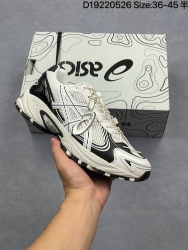 特价 Asics Gel-Kahana Tr V4 亚瑟士户外运动鞋户外运动鞋 脚感非常好透气 户外登山鞋 这双鞋极具户外运动风格设计 大底与中底采用了Ahar