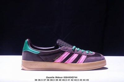 120 Ad Originals Gazelle Indoor End 三叶草休闲防滑耐磨低帮板鞋鞋头出色设计 塑就出众贴合感稳固的后跟贴合足部曲线设计软弹舒适