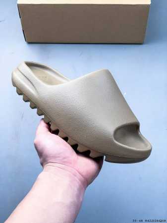 集图 Kanye West X Yeezy Slide“Resin”椰子拖鞋 侃爷再度联乘！采用Eva泡棉式一体成形鞋模#配置鞋底凹埳设计亦提供缓震及抓地力！超 - 点击图像关闭