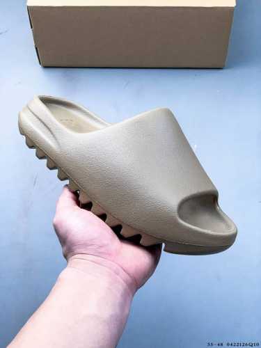 集图 Kanye West X Yeezy Slide“Resin”椰子拖鞋 侃爷再度联乘！采用Eva泡棉式一体成形鞋模#配置鞋底凹埳设计亦提供缓震及抓地力！超