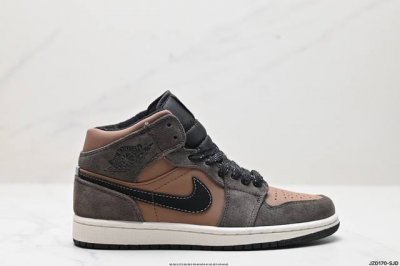公司级nike Air Jordan 1 Retro Mid Aj1乔丹一代中帮经典复古文化休闲运动篮球鞋 货号:554724 413 尺码:36 36.5 3
