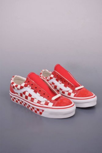 vans Old Skool 36 Lx-Bmx 官方新款 白红棋盘格休闲帆布鞋 vans premium 高阶系列延续经典工艺 采用麂皮与帆布拼接搭配 触感细