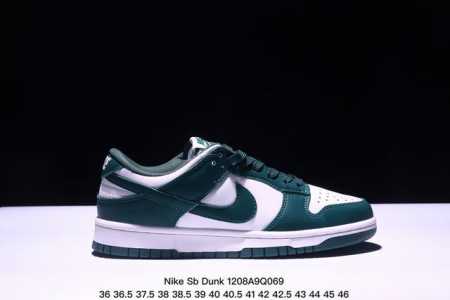 真标 耐克 Nike Sb Dunk Low Pro 男女同款运动鞋复古板鞋，采用柔软皮革鞋面，经久耐穿，塑就如元年款 Dunk 般的复古质感。鞋头透气孔，搭配 - 点击图像关闭