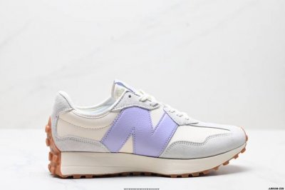 公司级New Balance Ms327 复古休闲运动慢跑鞋 以更纯粹的复古风格设计打造的全新造型 侧身还以解构设计 将 N 字标志以做旧压花样式呈现 官方货号