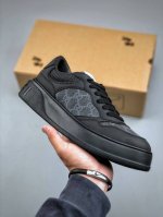 G gucci Screener Gg High-Top Sneaker古驰饼干鞋 运动休闲鞋系列 全套专柜包装物及配件 这款运动鞋采用厚底结构 巧妙运用外观设