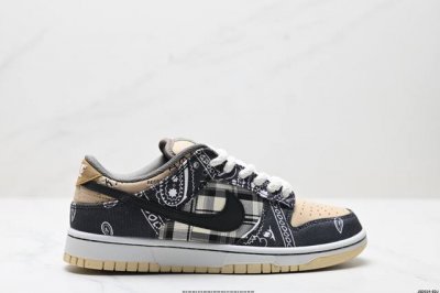 公司级耐克Nike Dunk Low 扣篮系列 复古低帮休闲运动滑板板鞋 采用脚感柔软舒适Zoomair气垫 有效吸收滑板等极限运动在落地时带来的冲击力 为街头