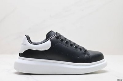 真标意大利高奢品牌alexander Mcqueen亚历山大 麦昆 Sole Leather Sneakers低帮时装厚底休闲运动小白鞋 货号:553770 W