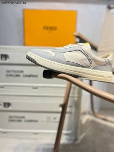 260 Fendi/ 芬迪 板鞋/休闲鞋 独家官网一比一开模 渠道原装订单 釆用精选舒适面料 鞋面走线工整 清晰质感 高端时尚 简约大气7E1493 Am737