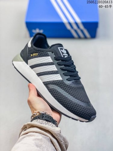 阿迪达斯Adidas N-5923三叶草 透气小Iniki 伊尼基复古跑步鞋。 采用针织透气网面头层牛皮革 货号:H P12710 尺码:40-45半 Id:1
