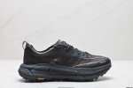 公司级Satisfy X Hoka M Mafate Speed 4全新配色 这个品牌来自于新西兰的毛利语，Hoka表示大地，One One表示飞越，连起来就是