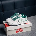 310 核心私 Nike Dunk 全套原楦原模倾力打造完美版型 独家原厂航空铝磨具打磨大底 鞋头坡度极致还原 无解鞋型 原盒原配 圈内天花板工艺 原厂冲刀 超