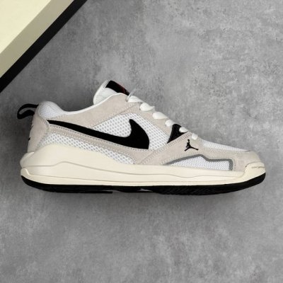 本地 核心私 公司级Nike Air Jordan Cmft Era 耐克 舒适简约百搭 耐磨 低帮 生活休闲鞋 货号:Hj6777-100 D1X6 尺码:3