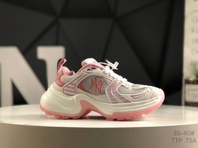 ny美国榄球洋基队 X Mlb Chunky Runner Basic 厚底老爹厚底休闲运动慢跑鞋 采用优质轻量克重纤维移膜皮革及透气网面鞋面材质 全新独立开发
