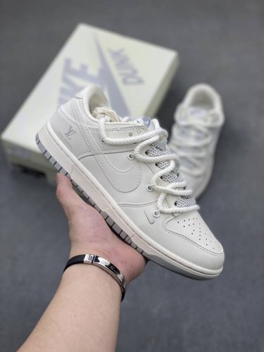 海外爆款限量发售！公司级 Nike Sb Dunk Low“Lv联名 米灰抽绳” 周年高端定制 低帮休闲板鞋 定制鞋盒 大厂纯原品质出货 超高清洁度 皮料切割干