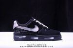 公司级耐克Nike Air Force 1“07空军一号低帮百搭休闲运动板鞋。柔软、弹性十足的缓震性能和出色的中底设计，横跨复古与现代的外型结合，造就出风靡全球