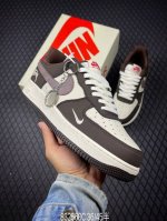 340 C支持放店 公司级 Nike Air Force 1 Low’07 空军一号低帮休闲板鞋 定制皮料 原楦原纸板 纯正空军版型 内置全掌气垫 货号：Kk1