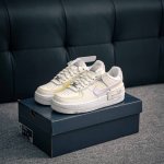 核心私 Air Force 1 原装级别 原楦头原纸板 打造纯正空军版型专注外贸渠道 全掌内置蜂窝气垫 原盒配件 原厂中底钢印、拉帮完美 货号：Dz1847 1
