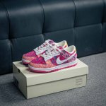 核心私 Nike Dunk 全套原楦原模倾力打造完美版型 独家原厂航空铝磨具打磨大底 鞋头坡度极致还原 无解鞋型 原盒原配 圈内天花板工艺 原厂冲刀 超高清洁度