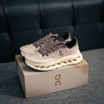 核心私 On昂跑 Cloudtilt Loewe 户外街头机能风跑步鞋 Cloud Hi Edge户外机能融合街头潮流 越界开启全新都市探索 Cloudtec专